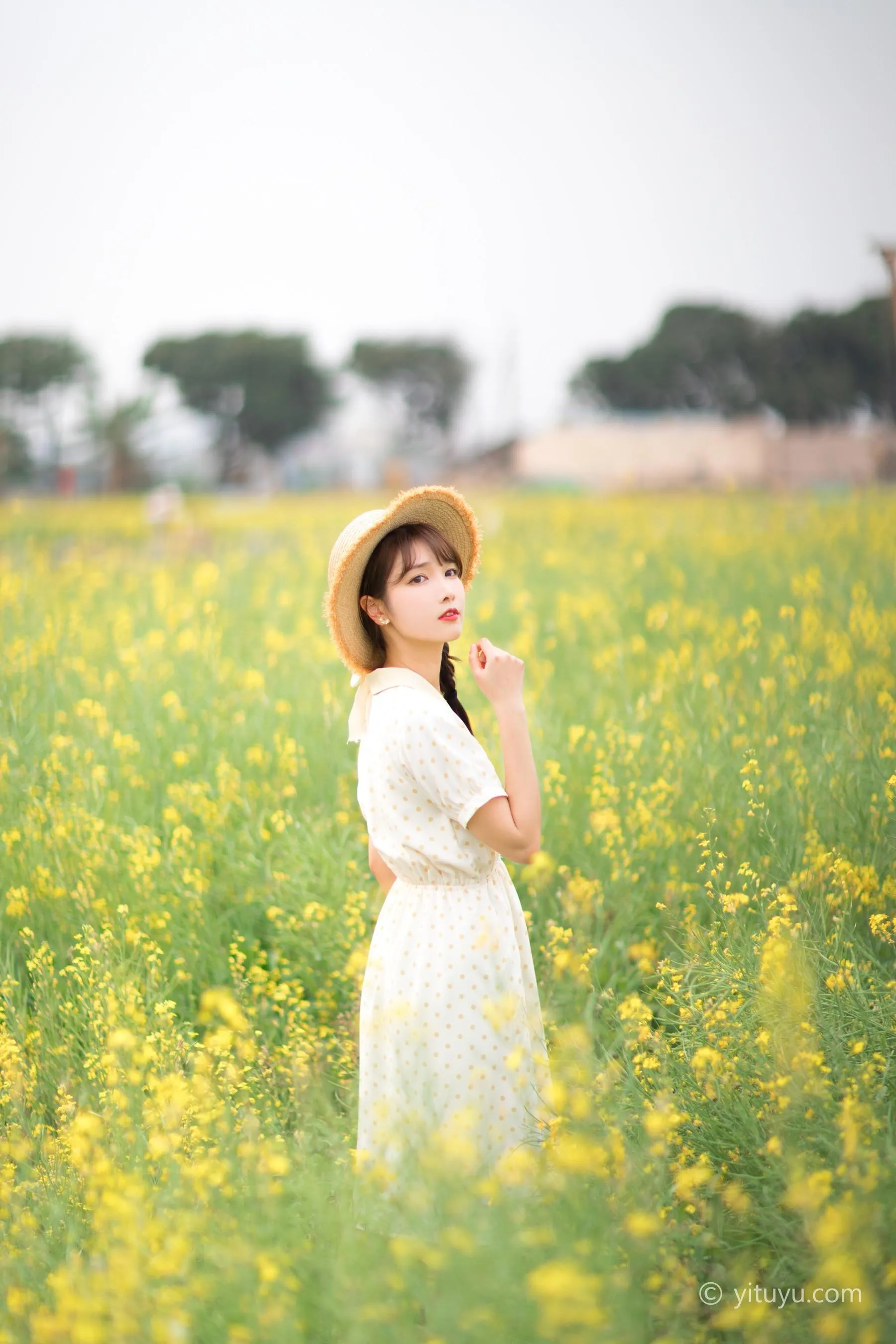 [YITUYU艺图语]2021.04.01 生如夏花 湘湘 [25P]插图1